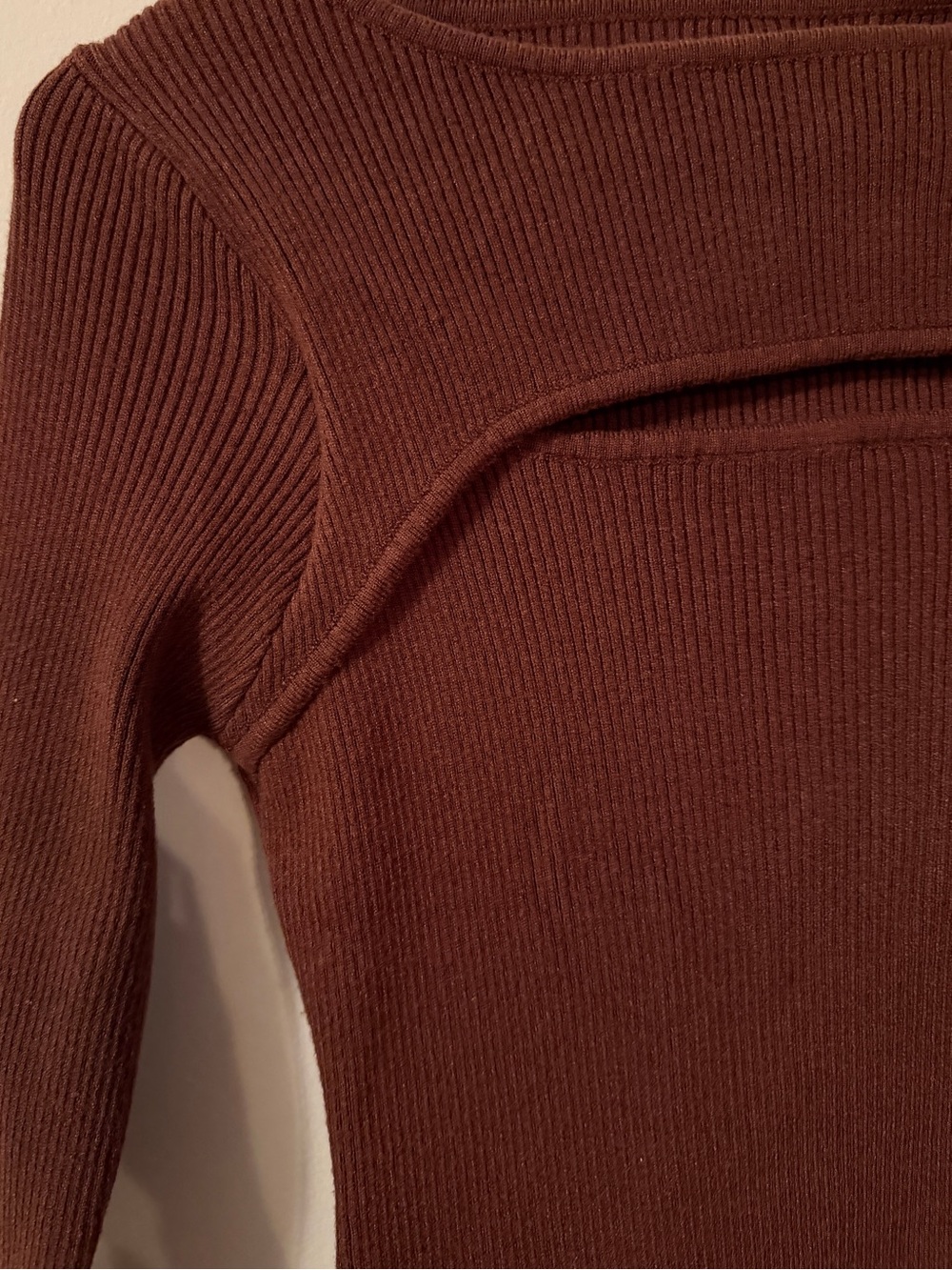 Ribbed Long Sleeve Cutout Top - Brown